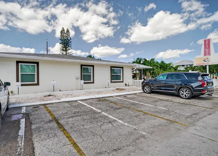 Park Shores Suites Unit 9